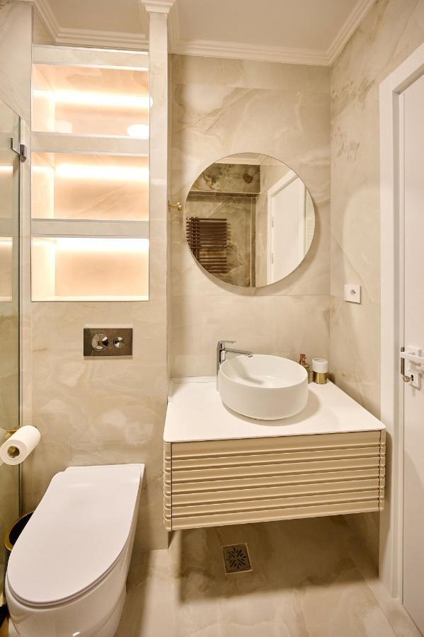 Wave N' Sea Apartment In Infinity Beach Resort - Parking Mamaia Exterior photo