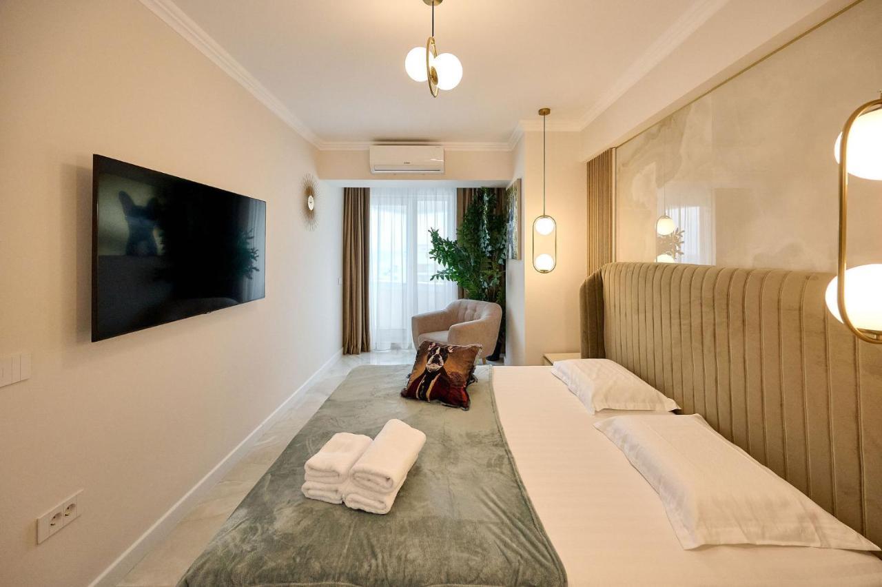 Wave N' Sea Apartment In Infinity Beach Resort - Parking Mamaia Exterior photo