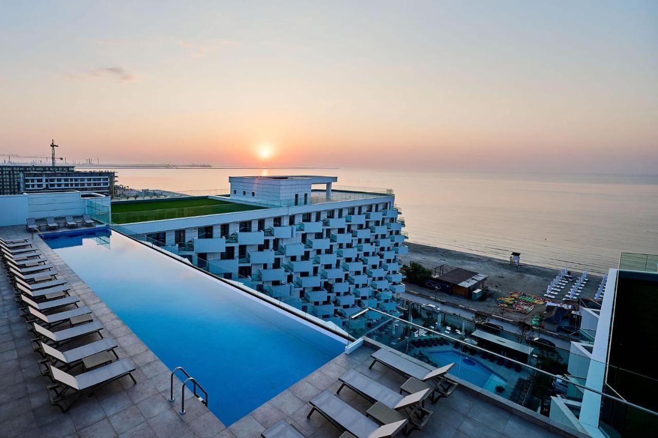Wave N' Sea Apartment In Infinity Beach Resort - Parking Mamaia Exterior photo